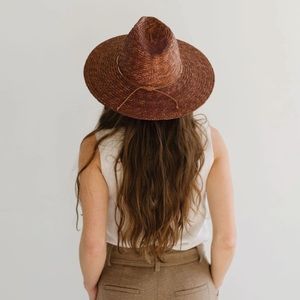 Gigi Pip ISLA-BRN-059
ISLA STRAW FEDORA - BROWN